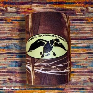 🦆DUCK DYNASTY'S 'Duck Commander' Polymer Brown Camo Canned Drink Coozie, NWT!